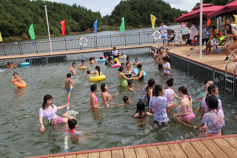 祁东县里雅塘天然漂浮游泳池